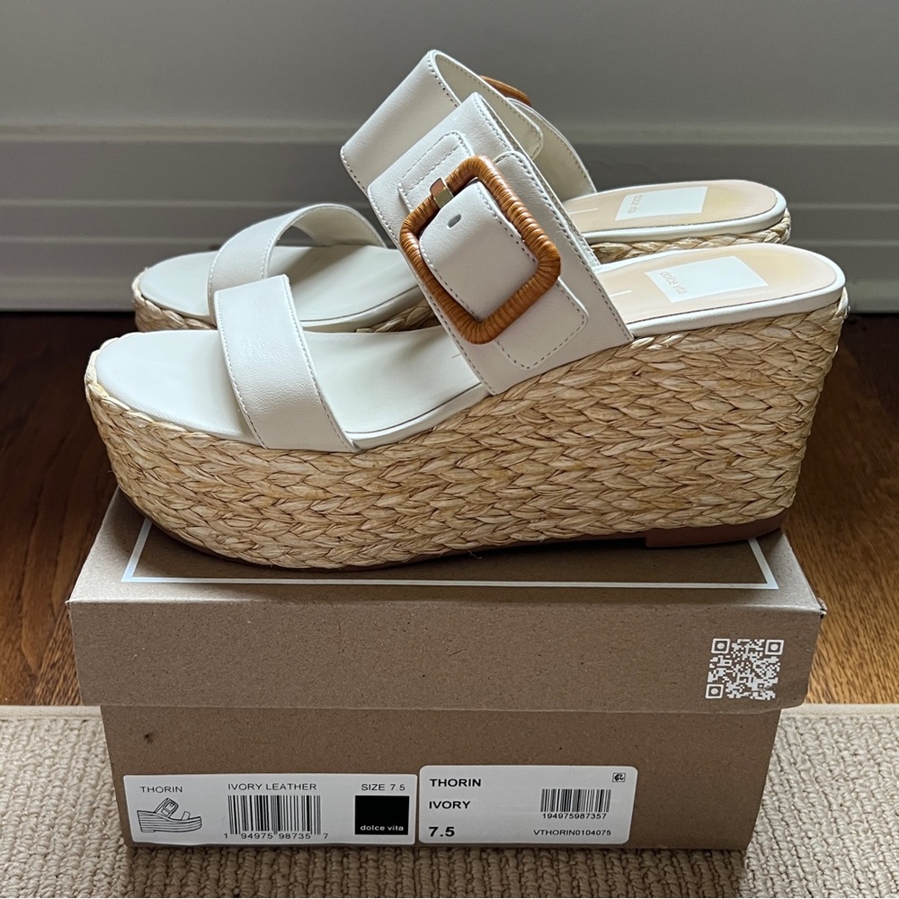 Dolce Vita Thorin Espadrille Wedge Sandals.  Ivory. Size 7.5